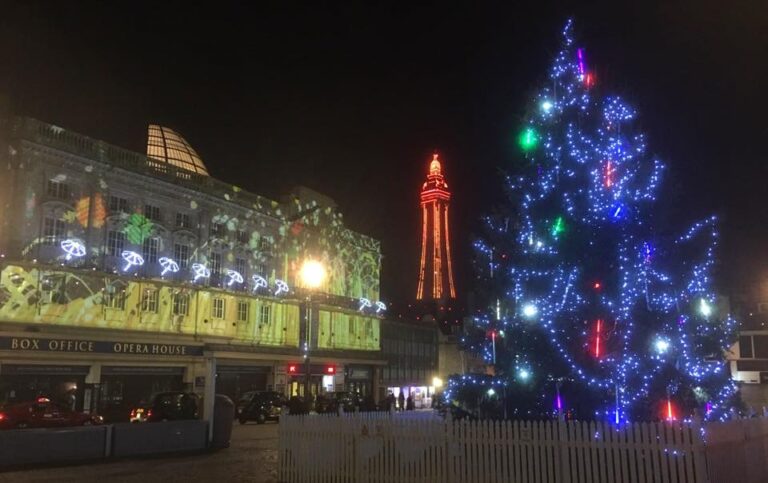 BLACKPOOL TURKEY & TINSEL, THE LAKE DISTRICT & SKIPTON MARKET